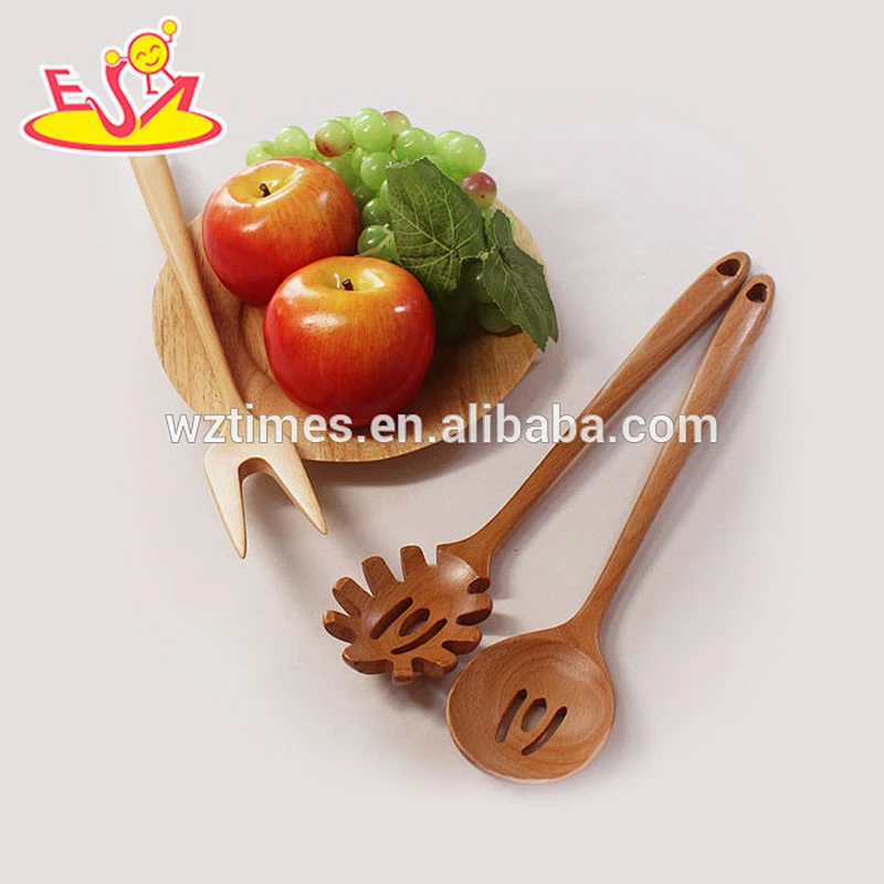 2018 wholesale cheap household wooden flatware W02B017