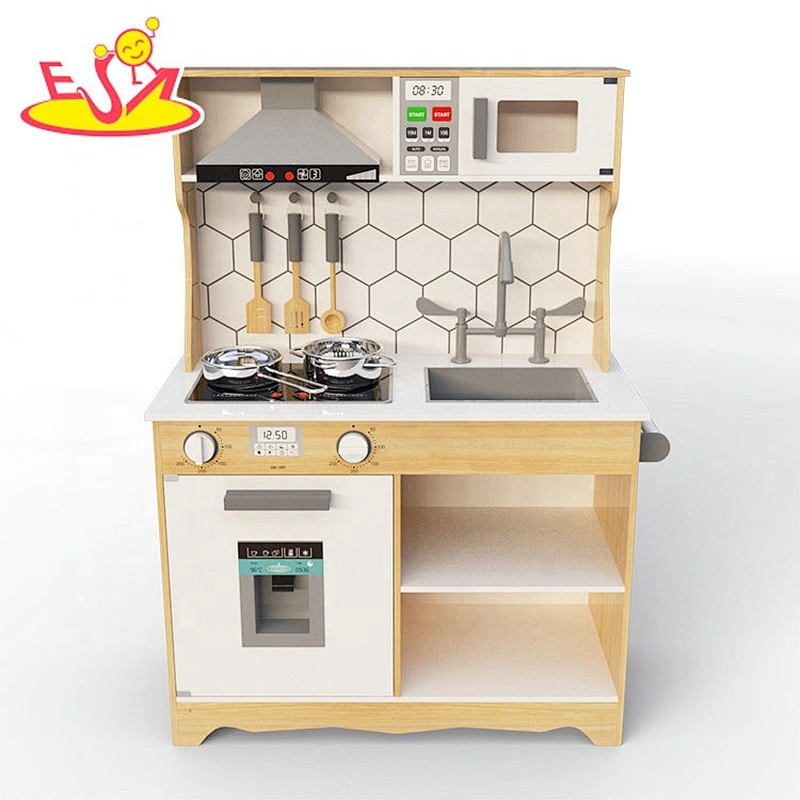 2020 New design pretend play wooden electronic toy kitchen for children W10C515