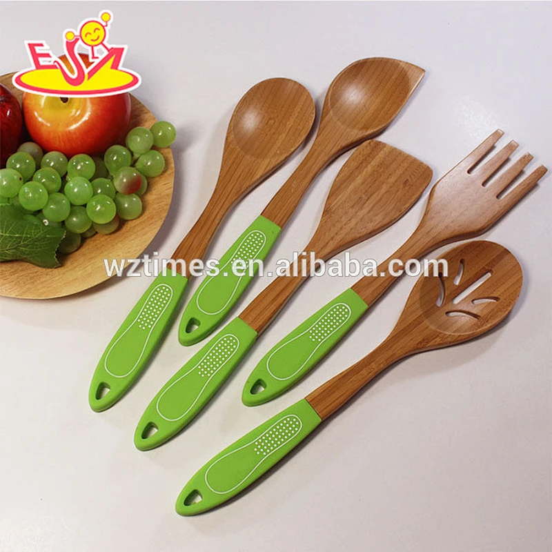 2018 wholesale green wooden flatware high quality wooden flatware W02B015