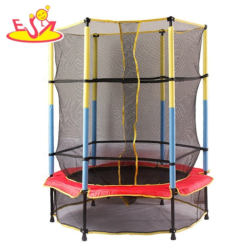 2020 New arrival outdoor 8ft trampoline with childcare net M01A006