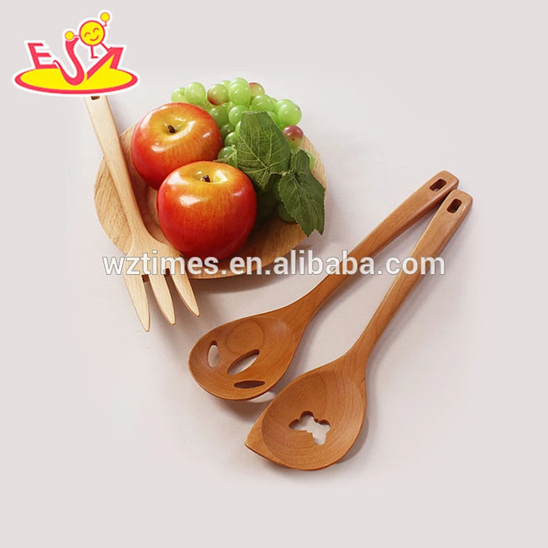 2018 wholesale cheap household wooden flatware W02B017