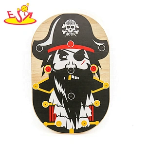 2020 Customize wall hanging wooden ring toss game for children W01D029