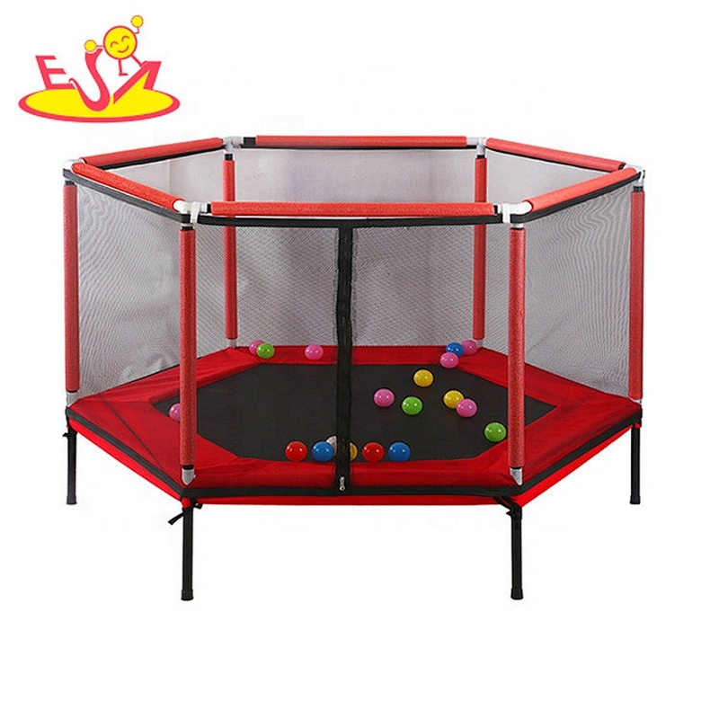 2020 New arrival outdoor 8ft trampoline with childcare net M01A006