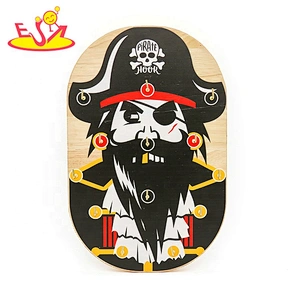 2020 Customize wall hanging wooden ring toss game for children W01D029