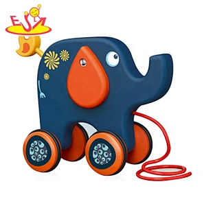 2020 New design preschool wooden giraffe push and pull toys for baby W05B195