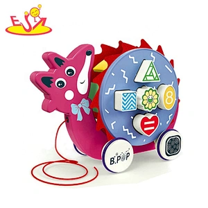 Top sale preschool wooden snail pull toy for kids W05B203