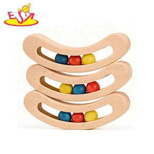 Wholesale beautiful toddler wooden hand the bell toy for education W07I172