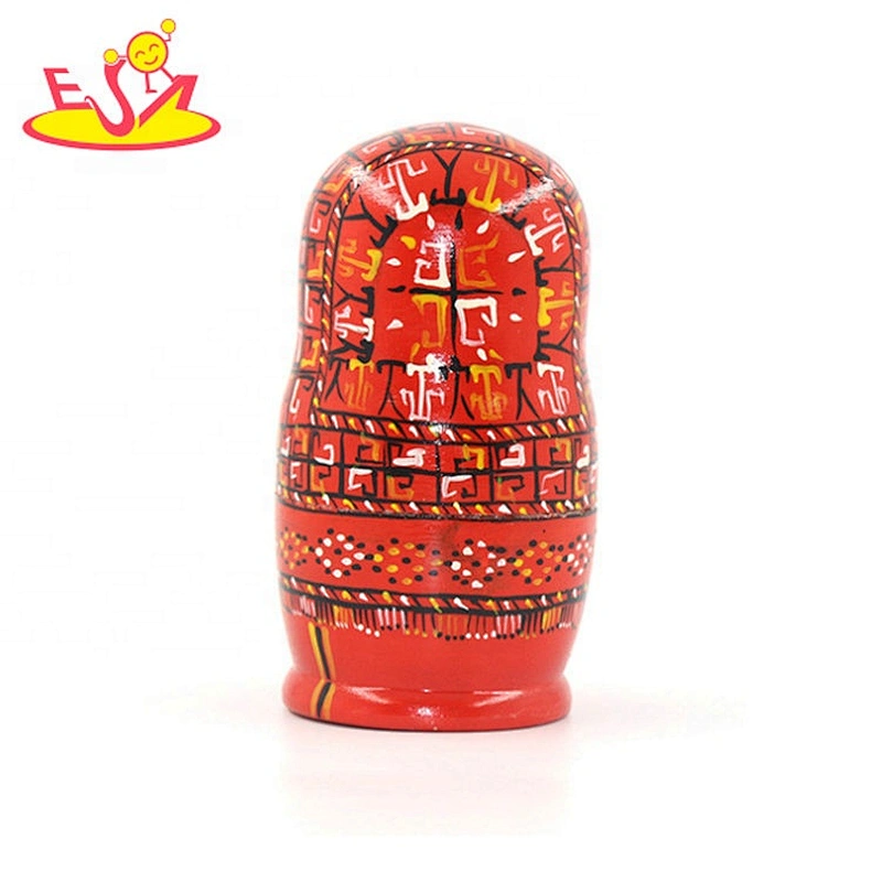 2020 New design nesting wooden russian doll with hand painted W06D145