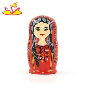 2020 Customize 5 in 1 wooden family nesting dolls for kids W06D144