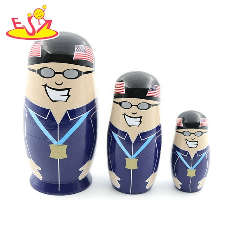 2020 Hand painted 3 in 1 wooden halloween nesting dolls with customize W06D142