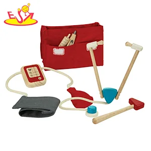 2021 brand new kids wooden role play toy doctor kit for learning first aid W10D282