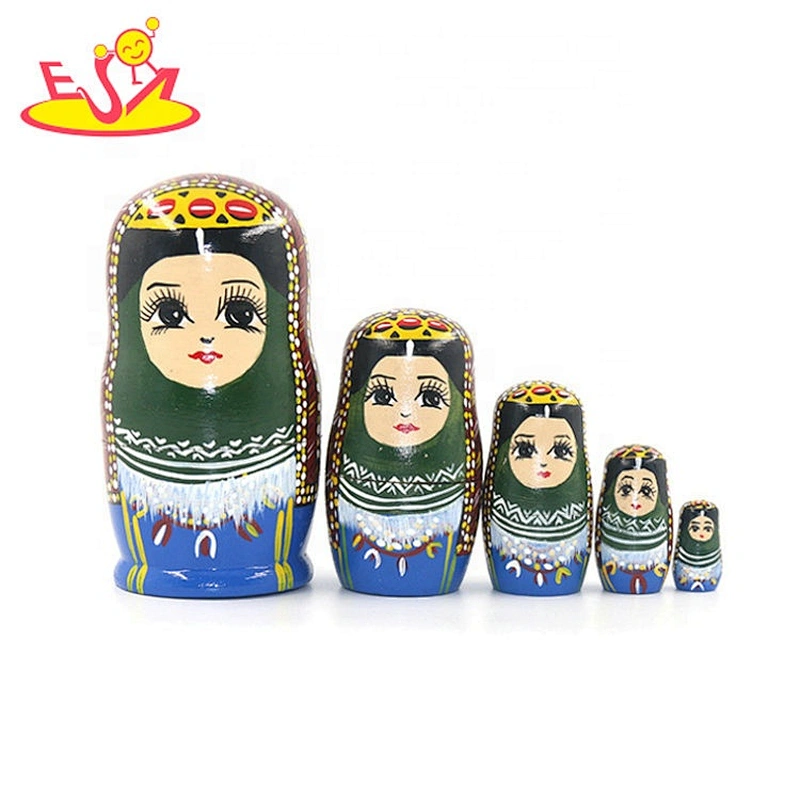 2020 New design nesting wooden russian doll with hand painted W06D145
