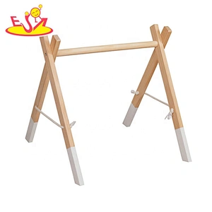 2021 high quality natural wooden infant play gym with customize W08K294