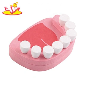 Top sale kids wooden doctors kit toy for pretend play W10D265