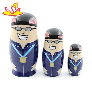 2020 Hand painted Russia 4 in 1 wooden nesting dolls for kids W06D141