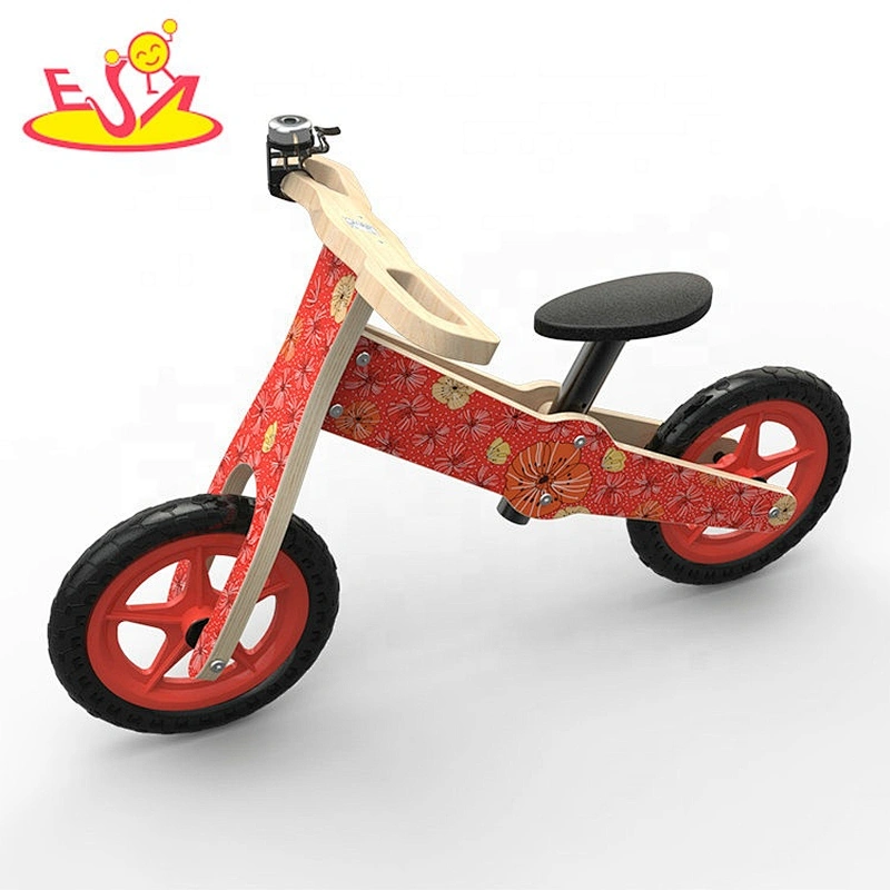 New arrival small wooden scoot bike for kids W16C268