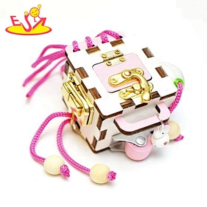 2021Most popular early learning puzzle busy box for kids W12D271