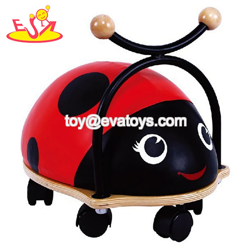 Wholesale cute ladybug shape twist car wooden indoor walker for children W16A041C
