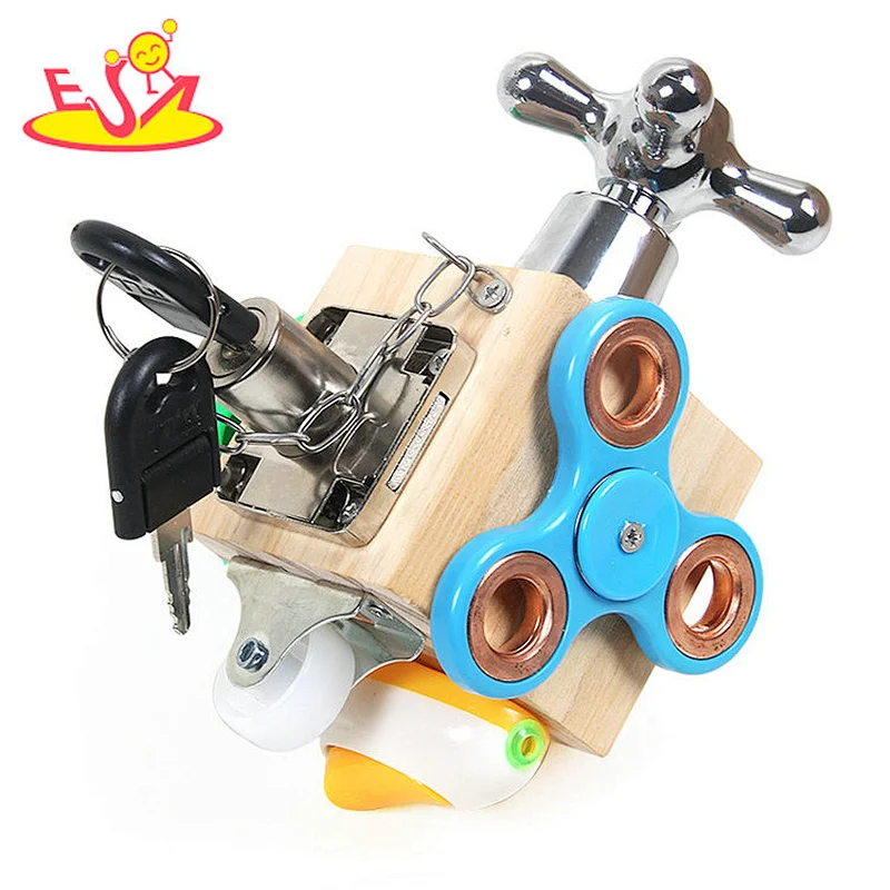 2021 new design children busy box wooden toys for Toddler W12D297