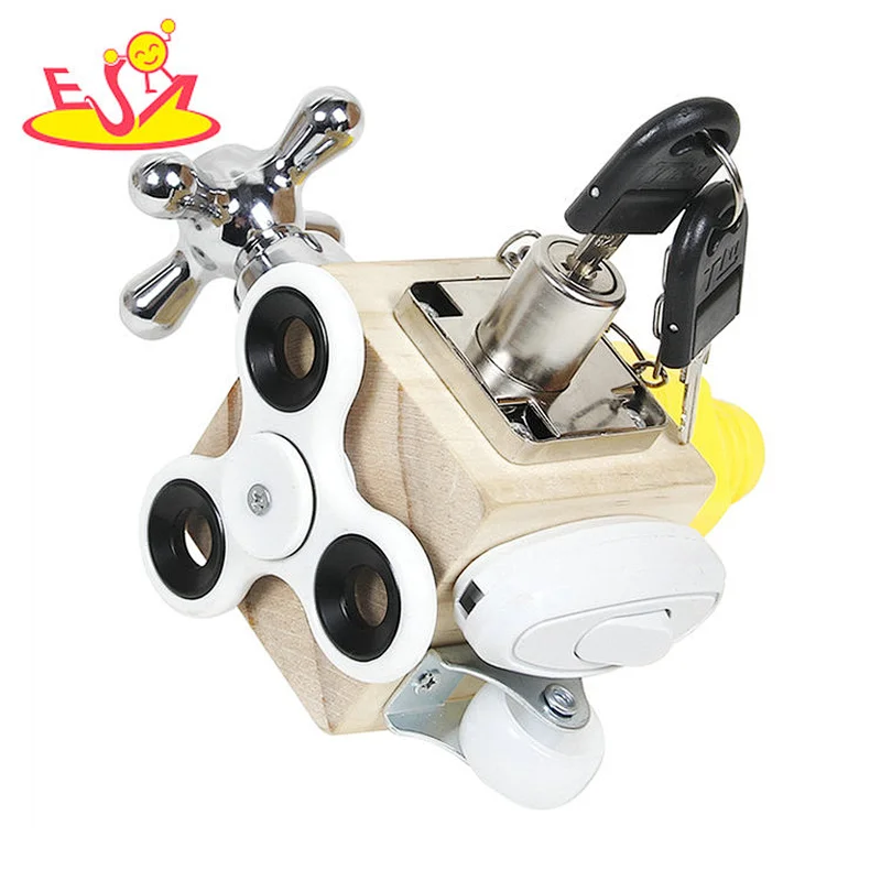 2021 new design children busy box wooden toys for Toddler W12D297