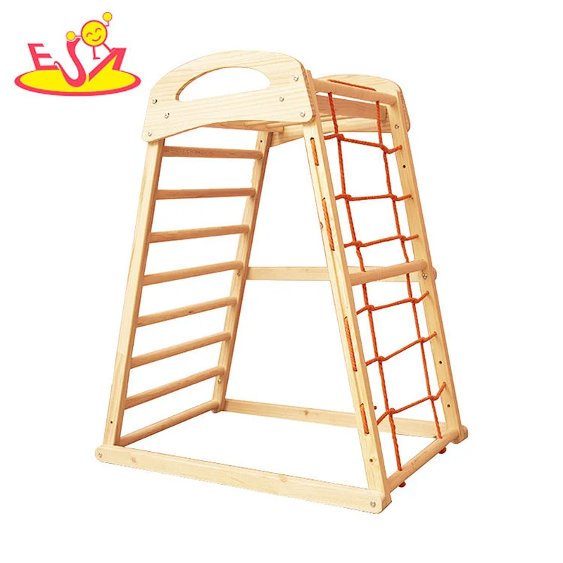2022 Top Verkauf Montessori Kletterpyramide Holz Klettergerüst mit Schaukeln W01F016