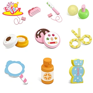 2022 Most popular pretend play wooden toy makeup case for girls W10D380