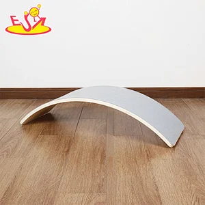 Hochwertige Lernspielzeug Holz Balancing Spielzeug Kinder Holz Wobble Balance Board W01F057