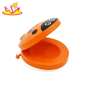 Neues Design Macaron niedliches hölzernes Spielküchenspielzeug für Kinder W10C582
