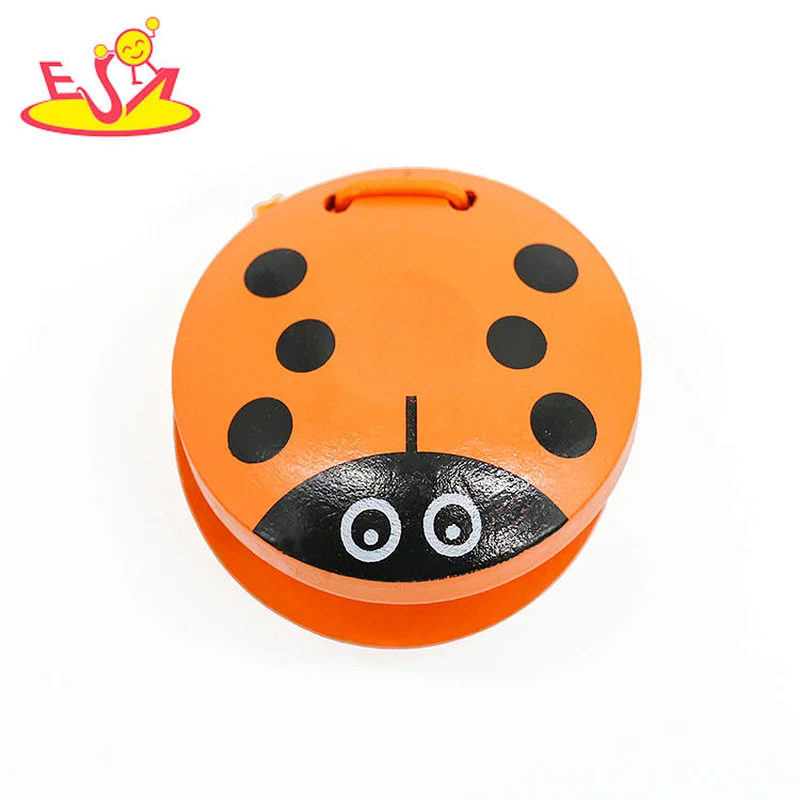 Neues Design Macaron niedliches hölzernes Spielküchenspielzeug für Kinder W10C582