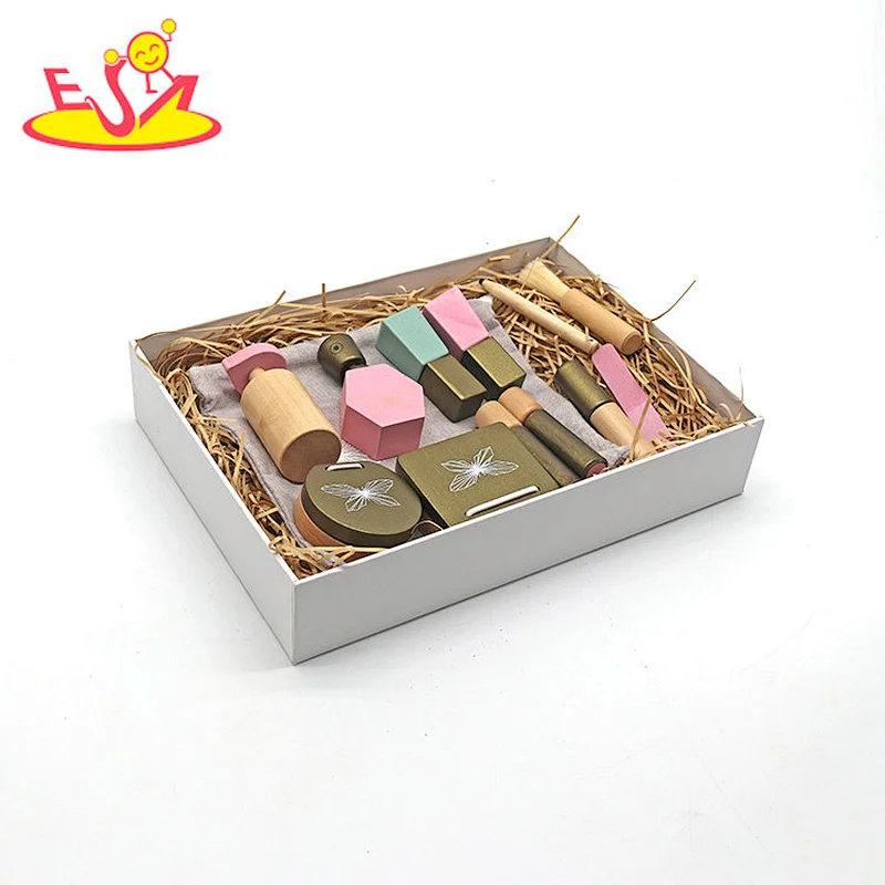 Neue heißeste Mädchen tun so, als würden sie Holzpuppen-Make-up-Kit mit Tasche W10D541 spielen