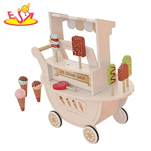 Los recién llegados fingen jugar con trajes de helado de madera juguetes para niños w10a148