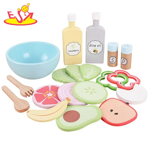 Kinder tun so, als würden sie Holzsimulations-Gemüse-Salat-Maker-Spielzeug-Set Holzküchenspielzeug W10D498 spielen