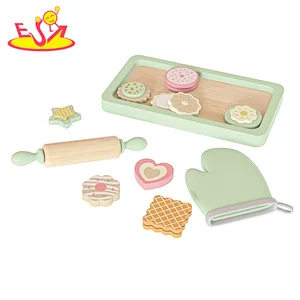 New Design Kitchen Pretend Play Wooden Biscuit Baking Set Toy For Kids W10B461