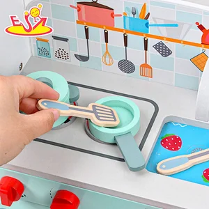 Neues Design Macaron niedliches hölzernes Spielküchenspielzeug für Kinder W10C582