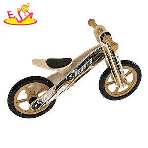 تصميم جديد معكرون لعبة مطبخ خشبية لطيفة للأطفال W10C582