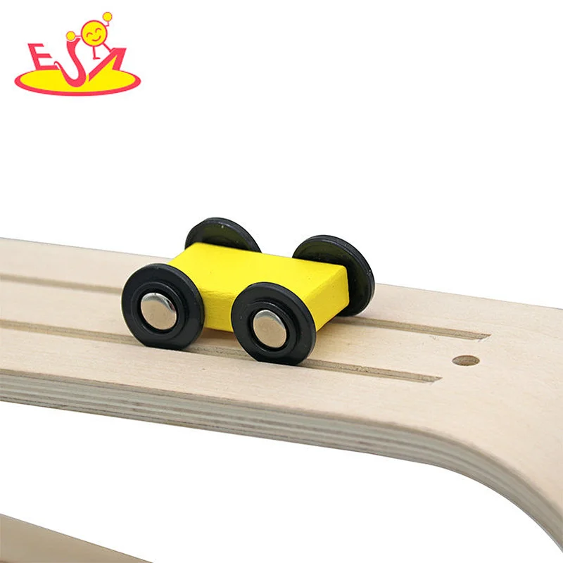 Neues Design Macaron niedliches hölzernes Spielküchenspielzeug für Kinder W10C582