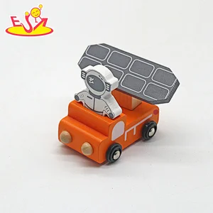 New Arrival Preschool Educational Model Wooden Space Rocket Toy For Kids W04F045