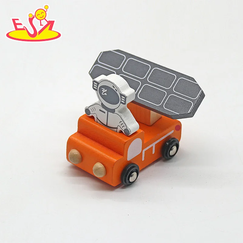 New Arrival Preschool Educational Model Wooden Space Rocket Toy For Kids W04F045