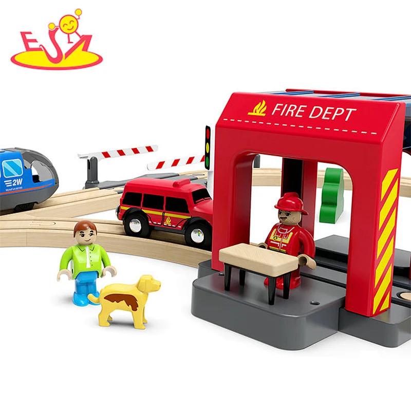 70 Pcs Track Set Educational Assembly Wooden Train Railway Toy For Kids W04C240
