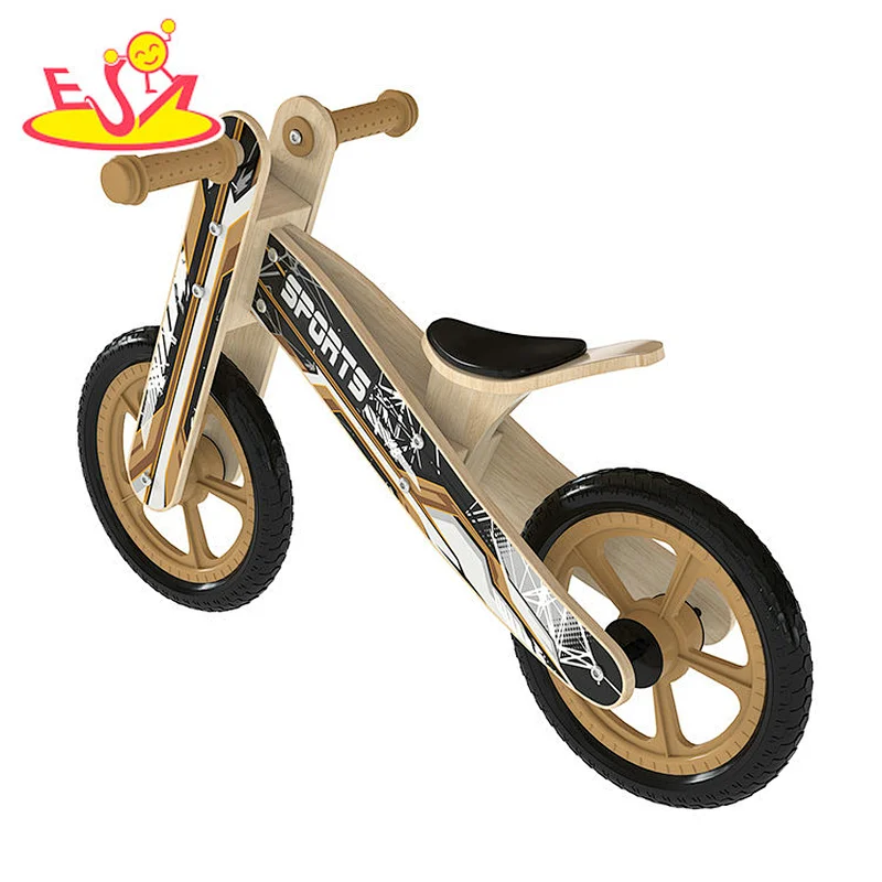 تصميم جديد معكرون لعبة مطبخ خشبية لطيفة للأطفال W10C582