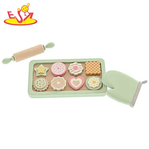 New Design Kitchen Pretend Play Wooden Biscuit Baking Set Toy For Kids W10B461
