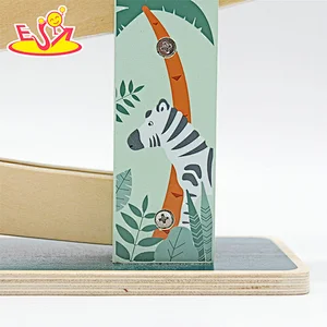 Neues Design Macaron niedliches hölzernes Spielküchenspielzeug für Kinder W10C582