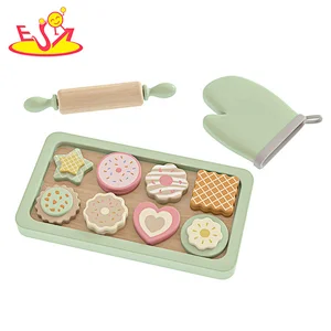 New Design Kitchen Pretend Play Wooden Biscuit Baking Set Toy For Kids W10B461
