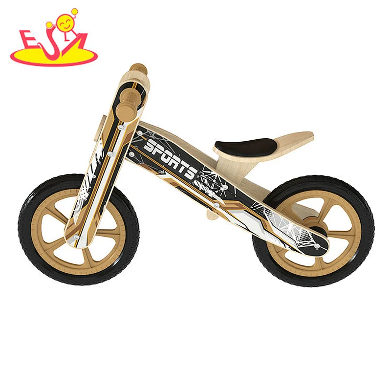 تصميم جديد معكرون لعبة مطبخ خشبية لطيفة للأطفال W10C582
