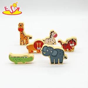 Neues Design Macaron niedliches hölzernes Spielküchenspielzeug für Kinder W10C582