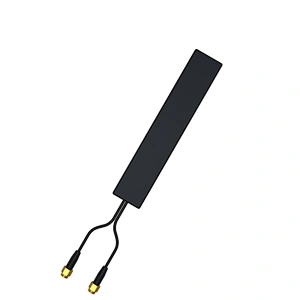 5dBi Flat 4G LTE MIMO Patch Antenna Sticking Amount External Antenna for Vehicle Communication