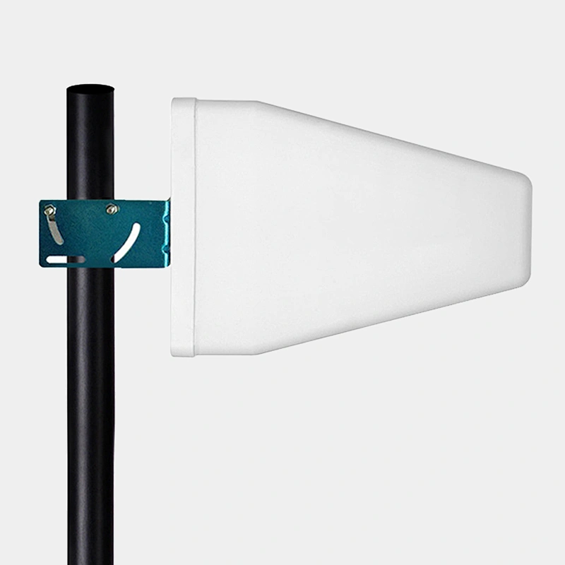 3G 4G LTE Wide Band 11dBi 700MHz to 2.7GHz Range RP-SMA Male Directional Roof LPDA Antenna