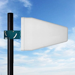 3G 4G LTE Wide Band 11dBi 700MHz to 2.7GHz Range RP-SMA Male Directional Roof LPDA Antenna