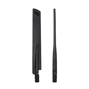 Screwing Mount 7dBi 4G 5G Rubber Terminal Antenna With SMA Connector
