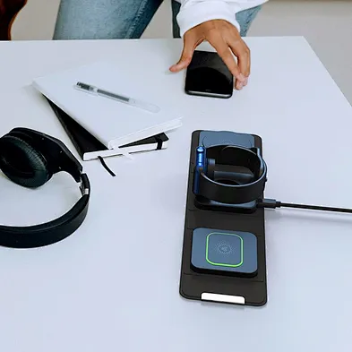 Custom 3-in-1 Qi Wireless Charger 15W Fast Charging Multifunction PU Leather Charger Supports Wireless Charging Smart Watches